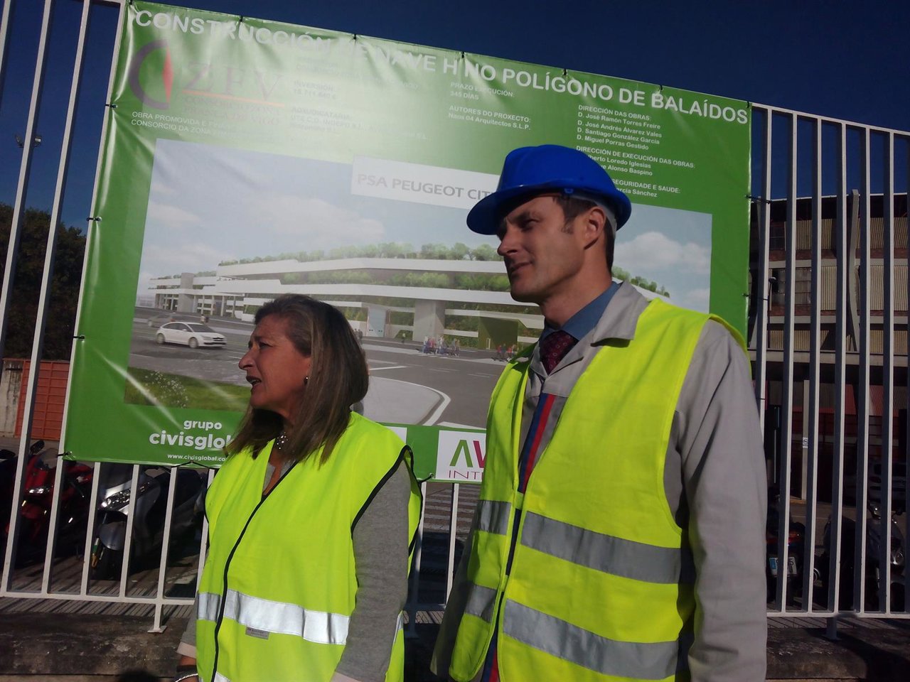 Yann Martin y Teresa Pedrosa visitan las instalaciones