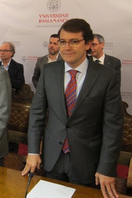  El Alcalde De Salamanca En Su Visita A La USAL