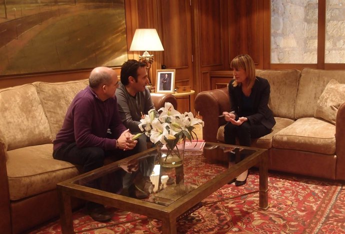 Parlamento convocará en enero el III Concurso de Fotoperiodismo