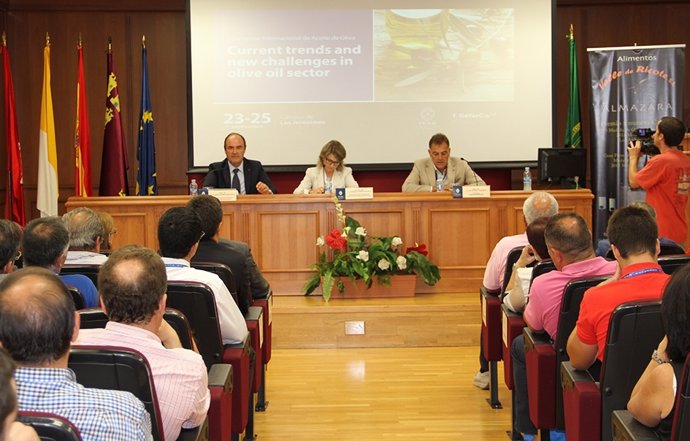 Inauguración en la UCAM del I Congreso Internacional de Aceite de Oliva