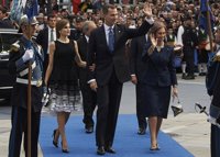 Letizia look Premios Princesa de Asturias: vestido y perlas, algo inusual
