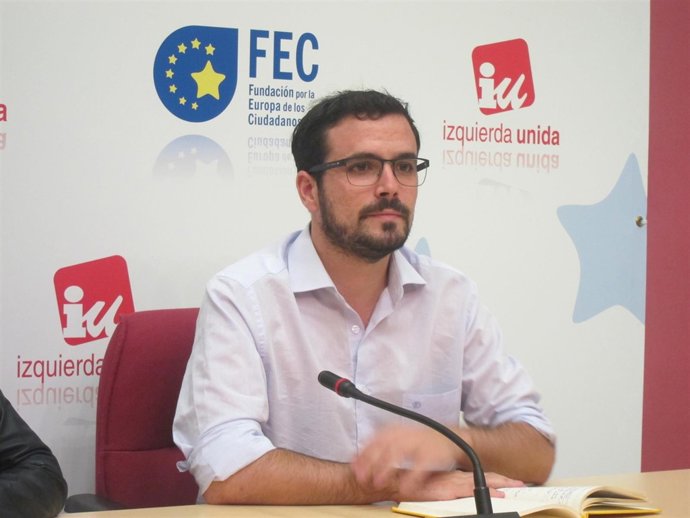 Alberto Garzón en la presentación de Escuela de Formación