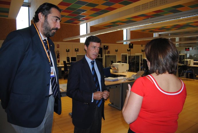 La Oficina de Extranjería