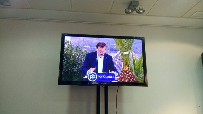 Rajoy visto a través de la señal realizada del PP