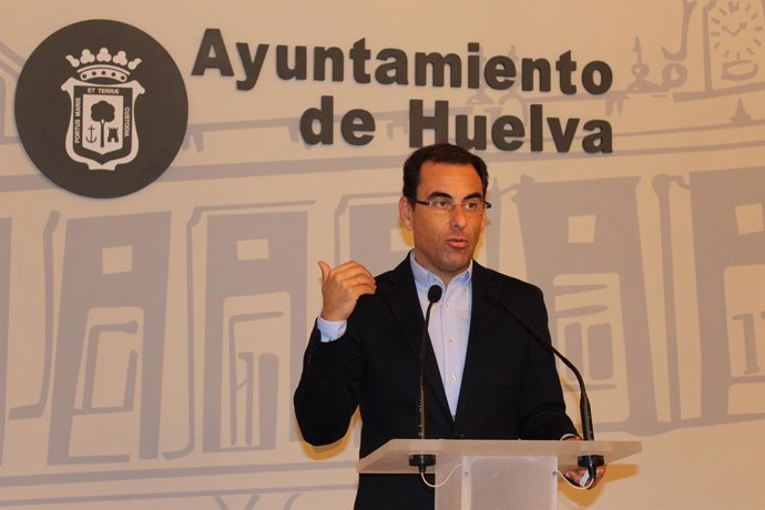 El portavoz del PP en el Ayuntamiento de Huelva, Ángel Sánchez