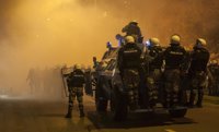 Los enfrentamientos entre manifestantes y agentes en Montenegro dejan al menos 39 heridos