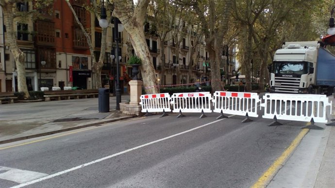 El paseo del Borne, cortado por obras