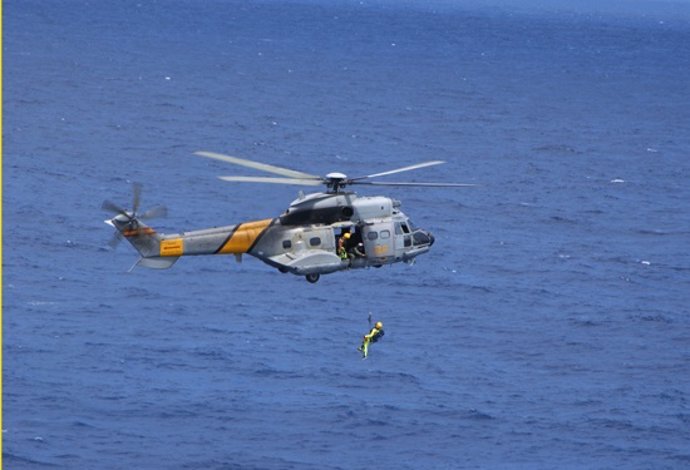 Helicóptero 'Super Puma' del Servicio de Búsqueda y Salvamento (SAR)