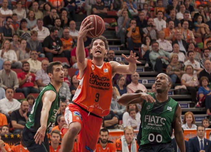 VALENCIA BASKET - FIATC JOVENTUT,Sam Van Rossom