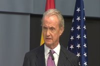 Nuevos buceadores y dos cazaminas de la Armada se unen a la búsqueda de los tres militares