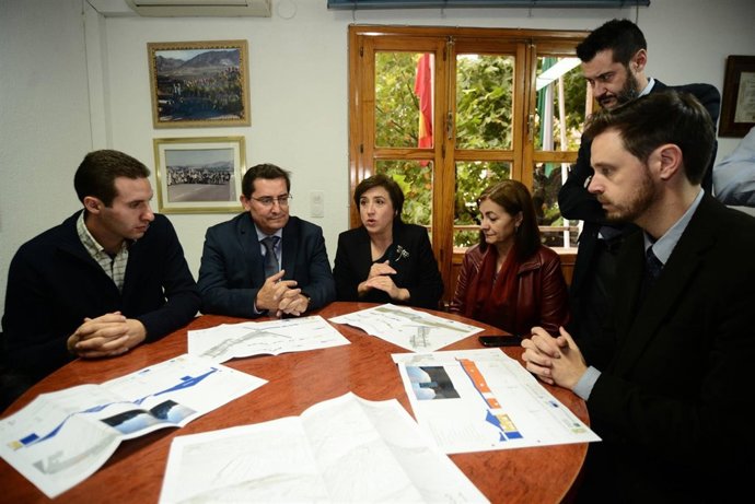 Firma para la inversión en el polígono de El Romeral de Dúrcal.