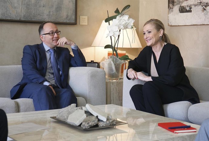 Cifuentes recibe a Luis Gallego