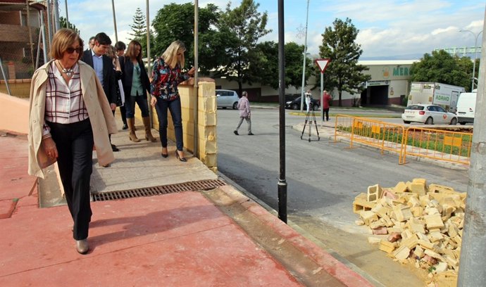 De la Calle consejera Educación visita colegios Alhaurín de la Torre lluvias