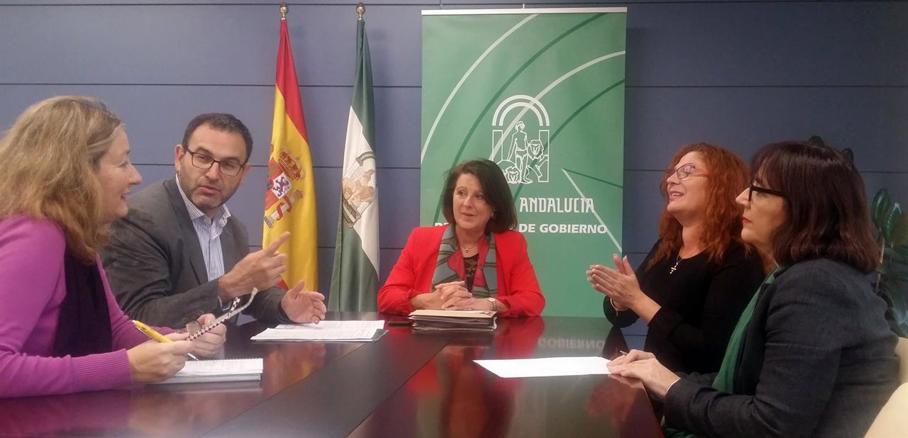 Sánchez Rubio se reúne con la FAAS