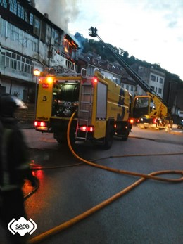 Incendio en Moreda, Aller.