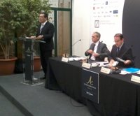 La CEA pide aprovechar el "problema catalán" para atraer inversiones