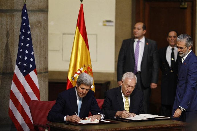 El ministro José Manuel García-Margallo y el secretario de Estado de EEUU