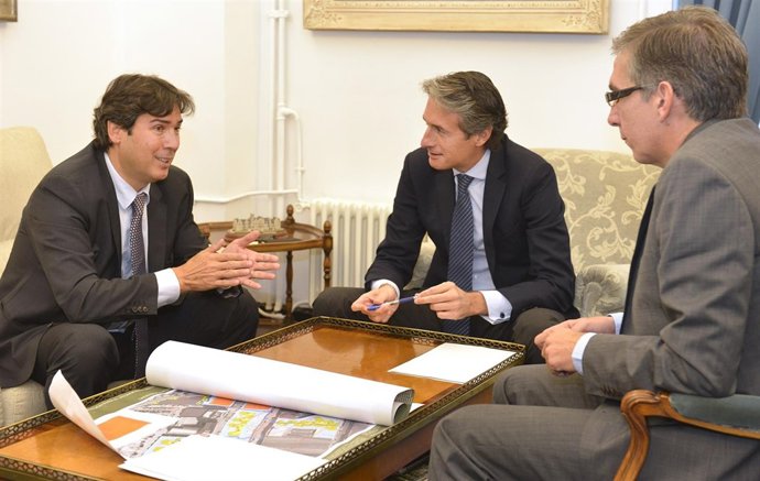 De la Serna se reúne con el presidente de la APS