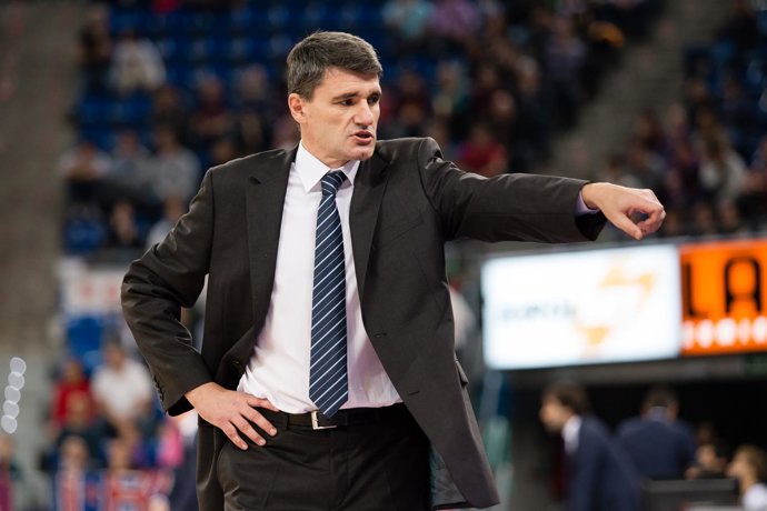  LABORAL KUTXA BASKONIA - RIO NATURA MONBUS OBRADOIRO,VELIMIR PERASOVIC