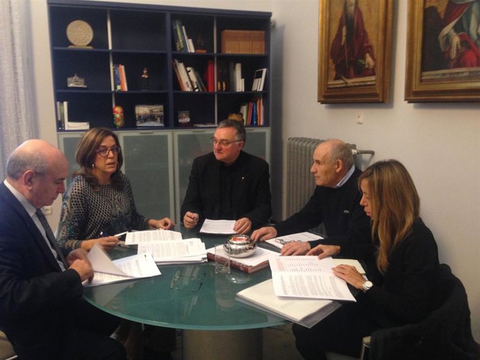 Reunión Diputacióbn-Obispado