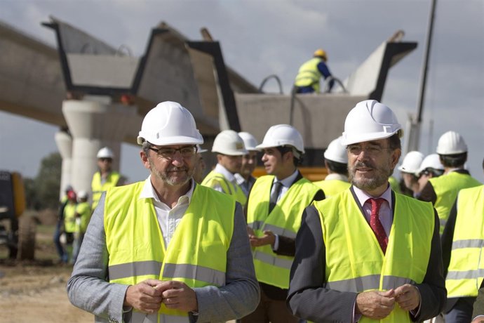 Visita a las obras del tranvía de Alcalá