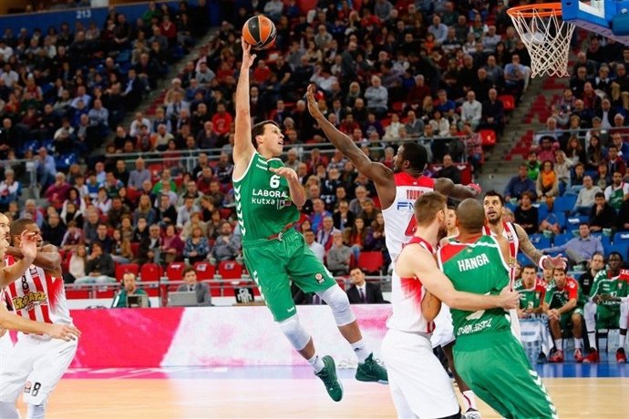 Mike James en el Laboral Kutxa - Baskonia