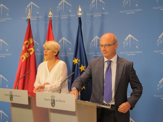 Noelia Arroyo y Juan Hernández, en la rueda de prensa