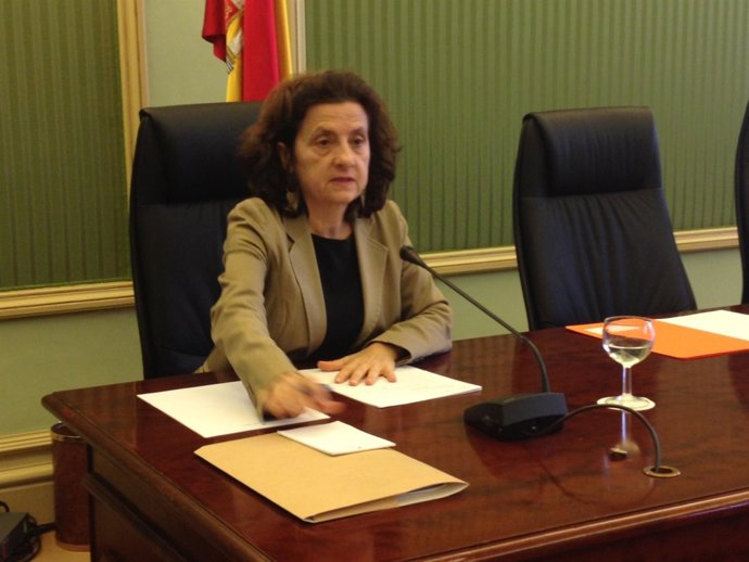 La consellera de Servicios Sociales y Cooperación, Fina Santiago