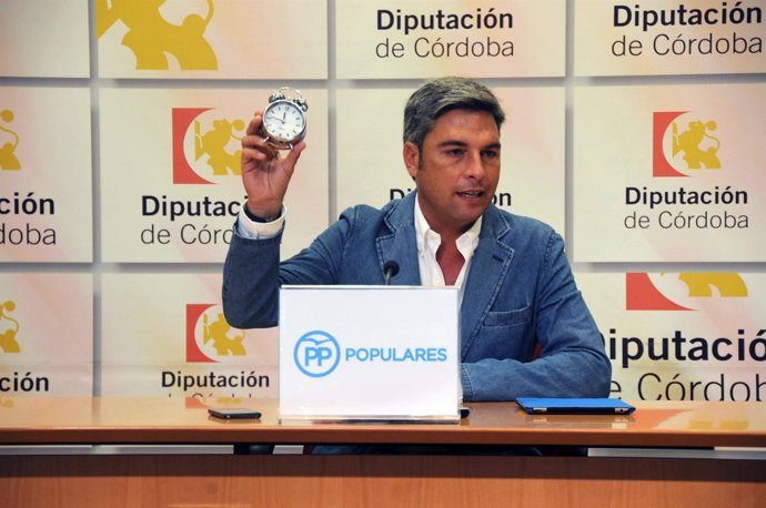 Andrés Lorite (PP) en una rueda de prensa