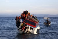 Las dramáticas imágenes de los últimos naufragios de refugiados en el mar Egeo