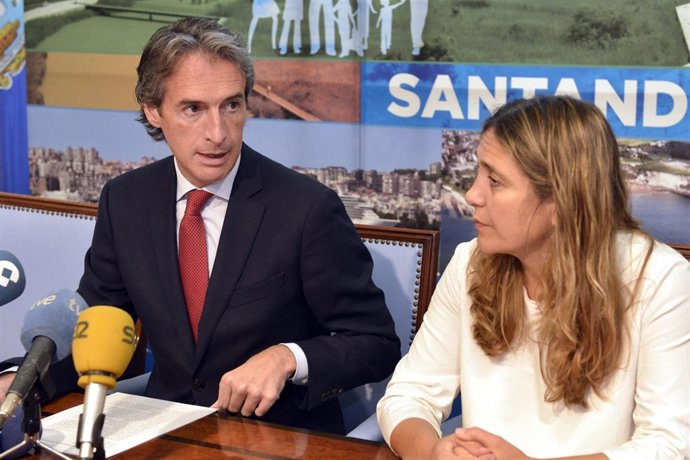 El alcalde y la concejala