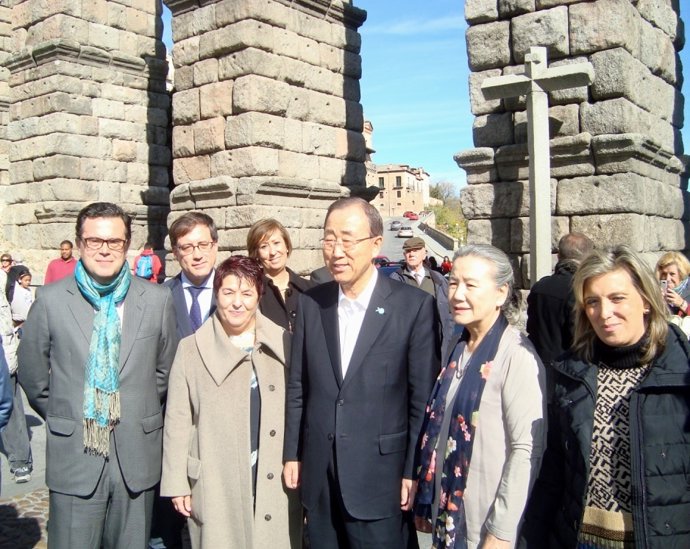 Ban Ki-Moon y su esposa, en Segovia