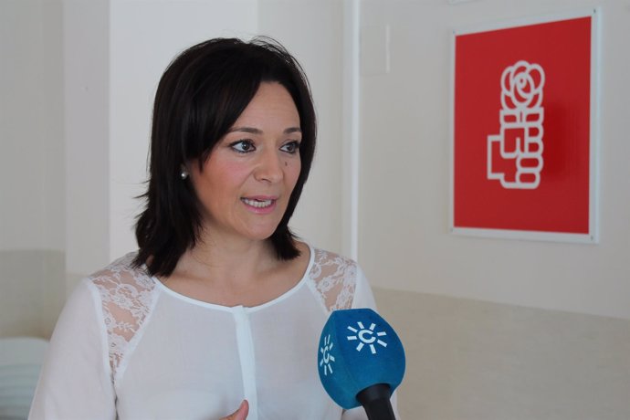 La secretaria de Política Municipal del PSOE-A, Rafi Crespín