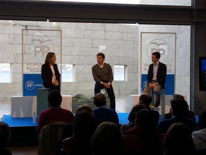Acto del PP en Vigo, con Pastor, Feijóo y Casado