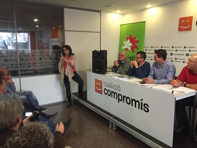 Mònica Oltra durante la Mesa Nacional de Iniciativa