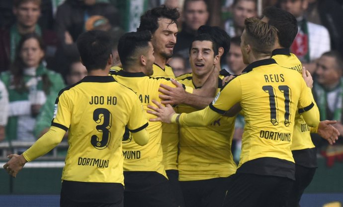 El Borussia Dortmund gana y se acerca al Bayern de Múnich