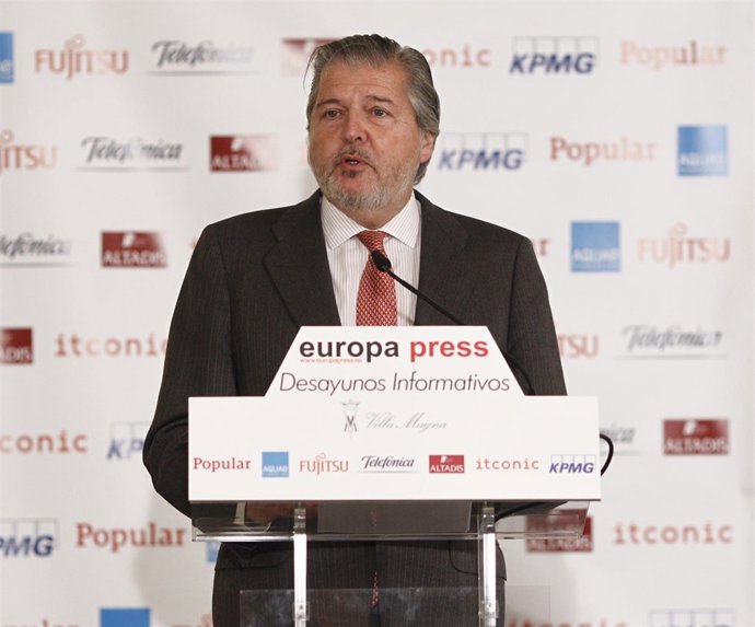 El Ministro De Educación, Cultura Y Deporte, Iñigo Méndez De Vigo