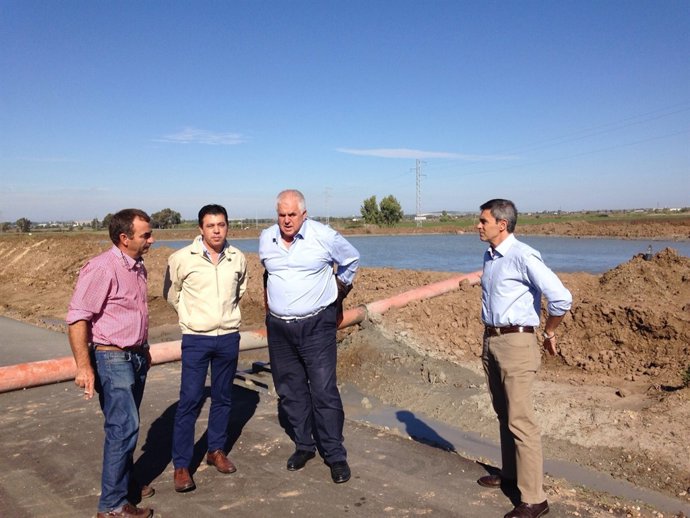 Encuentro de la Junta con regantes de Guadalcacín