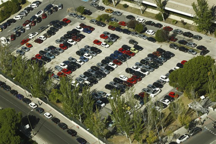 Coches, vehículos en Madrid, parque automovilístico, automóvil