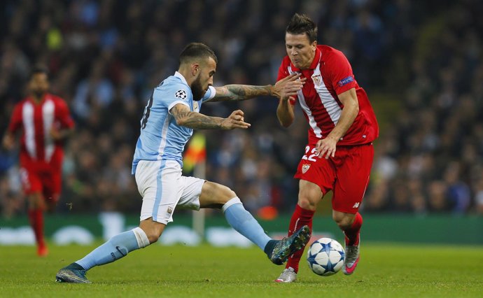 Konoplyanka Otamendi Manchester City Sevilla