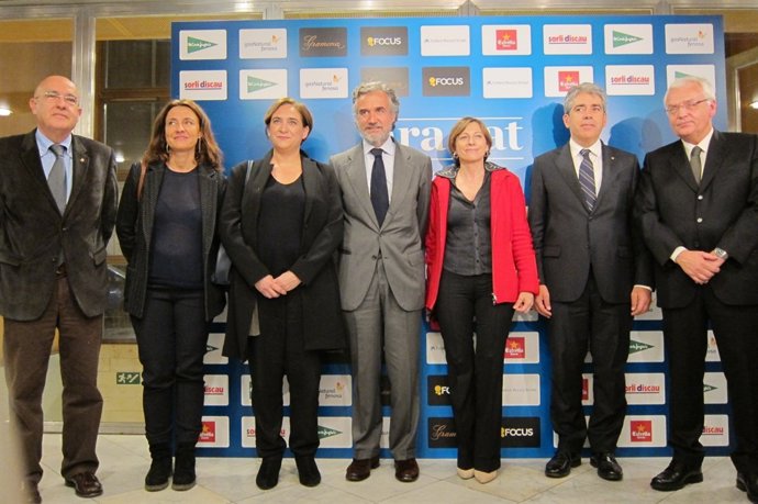 Acto de entrega en los Premis Ara Fundació Bancaria La Caixa