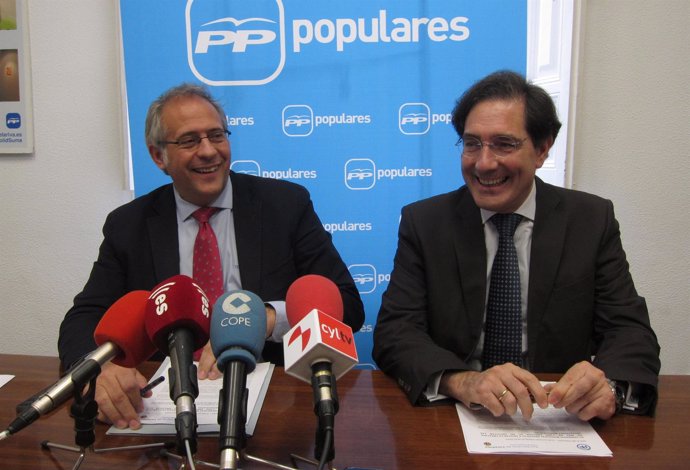 Los concejales del PP en Valladolid, José Antonio Martínez y Jesús Enríquez