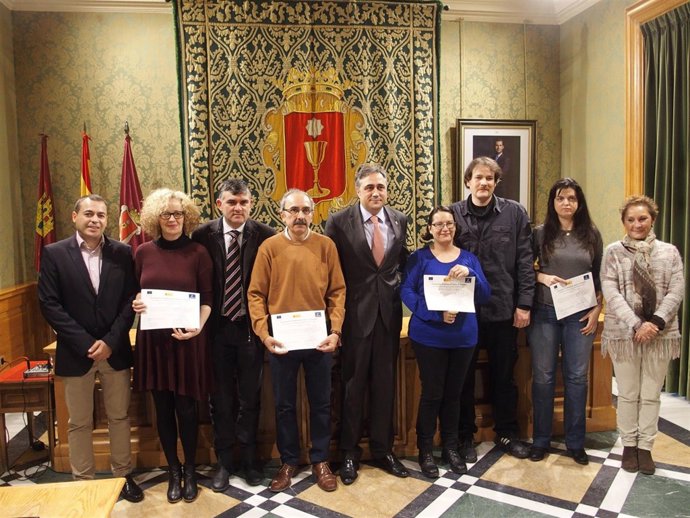 NP Y Foto Clausura Taller Wifi