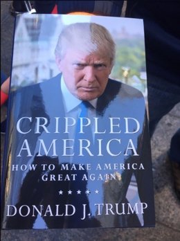 Donald Trump presenta su  libro