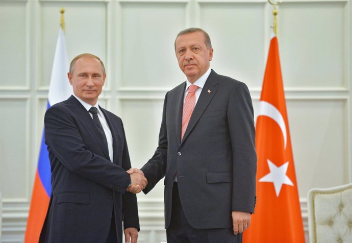 Putin y Erdogan durante un encuentro en Azerbaiyán