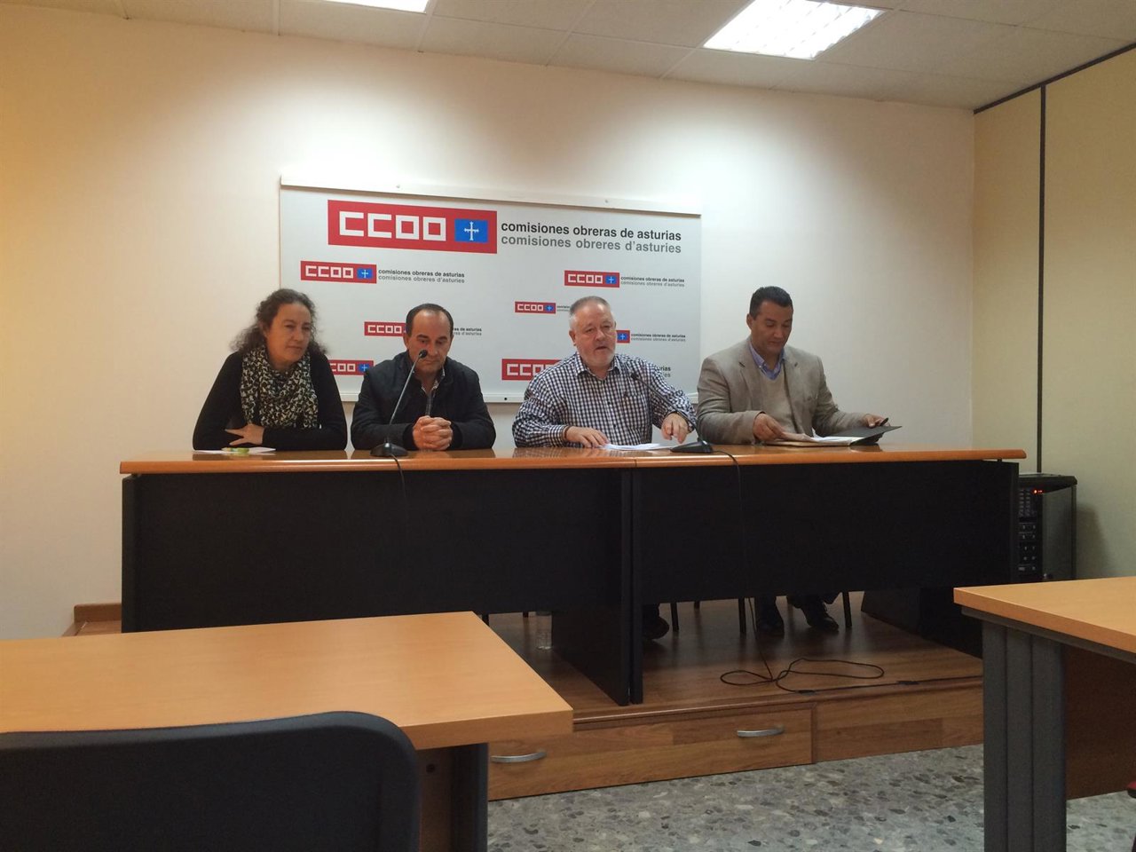 Por la izquierda: Alonso, Suárez, Pino y Edjil, en rueda de prensa.