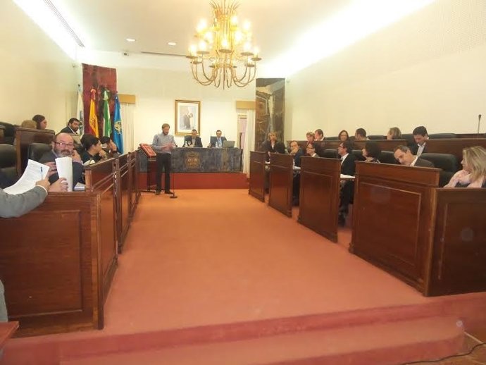 Pleno de la Diputación de Huelva de noviembre 2015