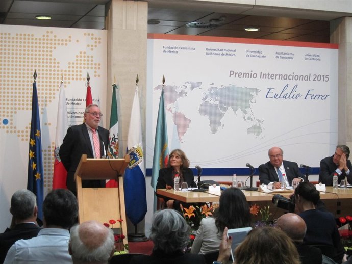 Savater en su intervención 