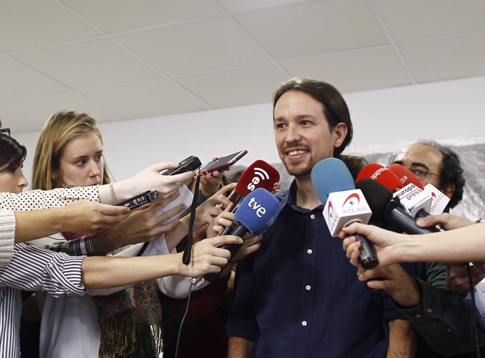 Pablo Iglesias tras una rueda de prensa