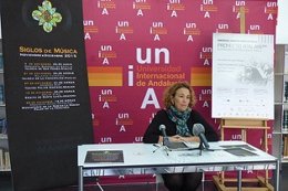 Yolanda Pelayo presenta el ciclo 'Siglos de Música' de la UNIA. 